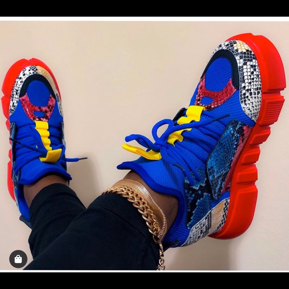 Team Wardrobe kicks!!